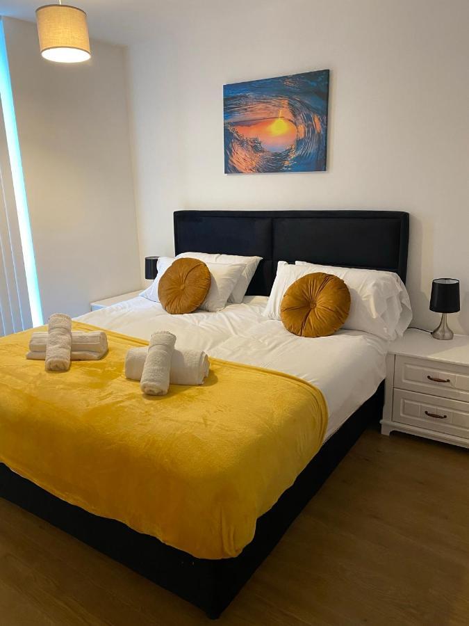 Berks Luxury Serviced Apartments , Free Parking, Free Gym And Free Wifi Bracknell Quarto foto